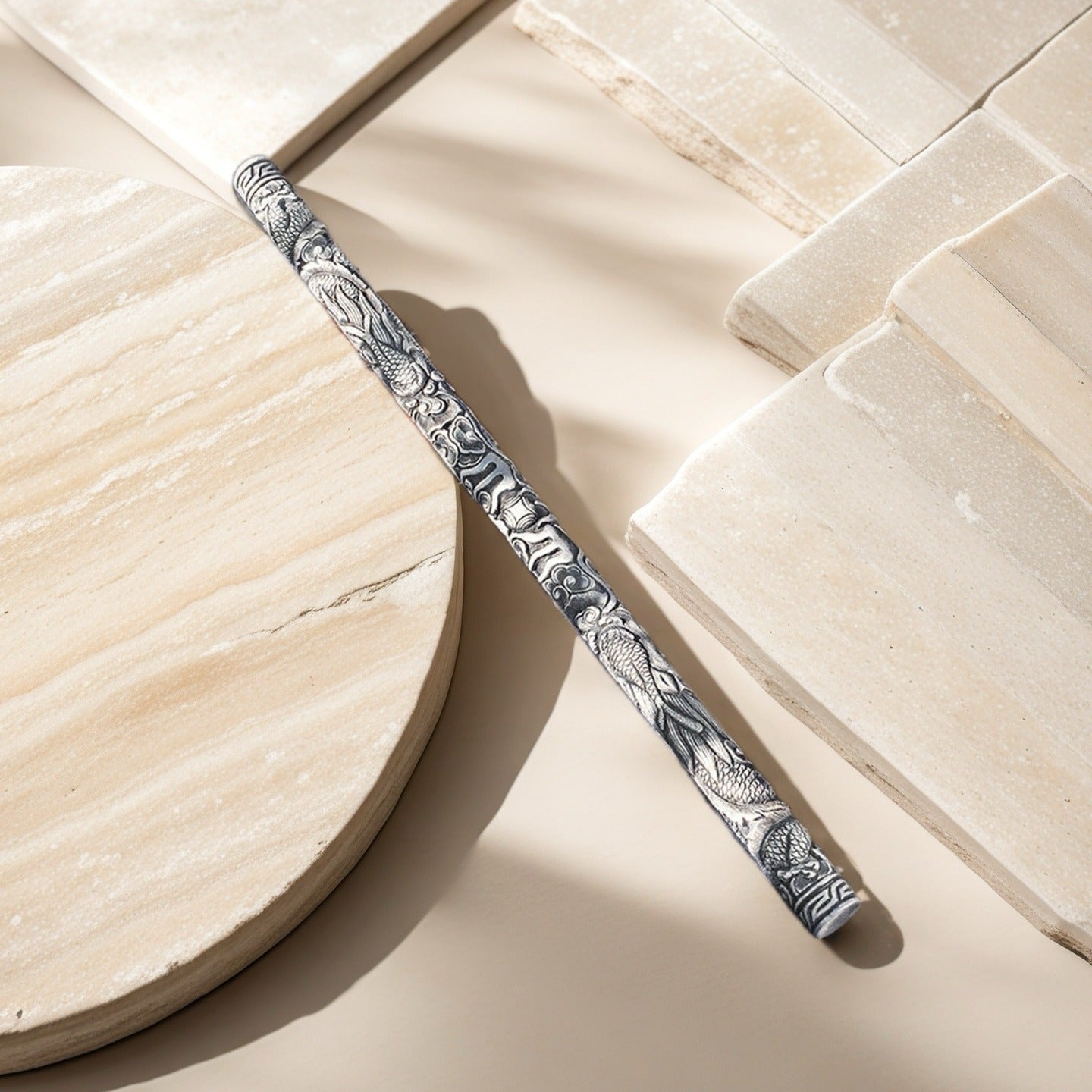 Two Dragons Silver Bangle (Item No.SB131)