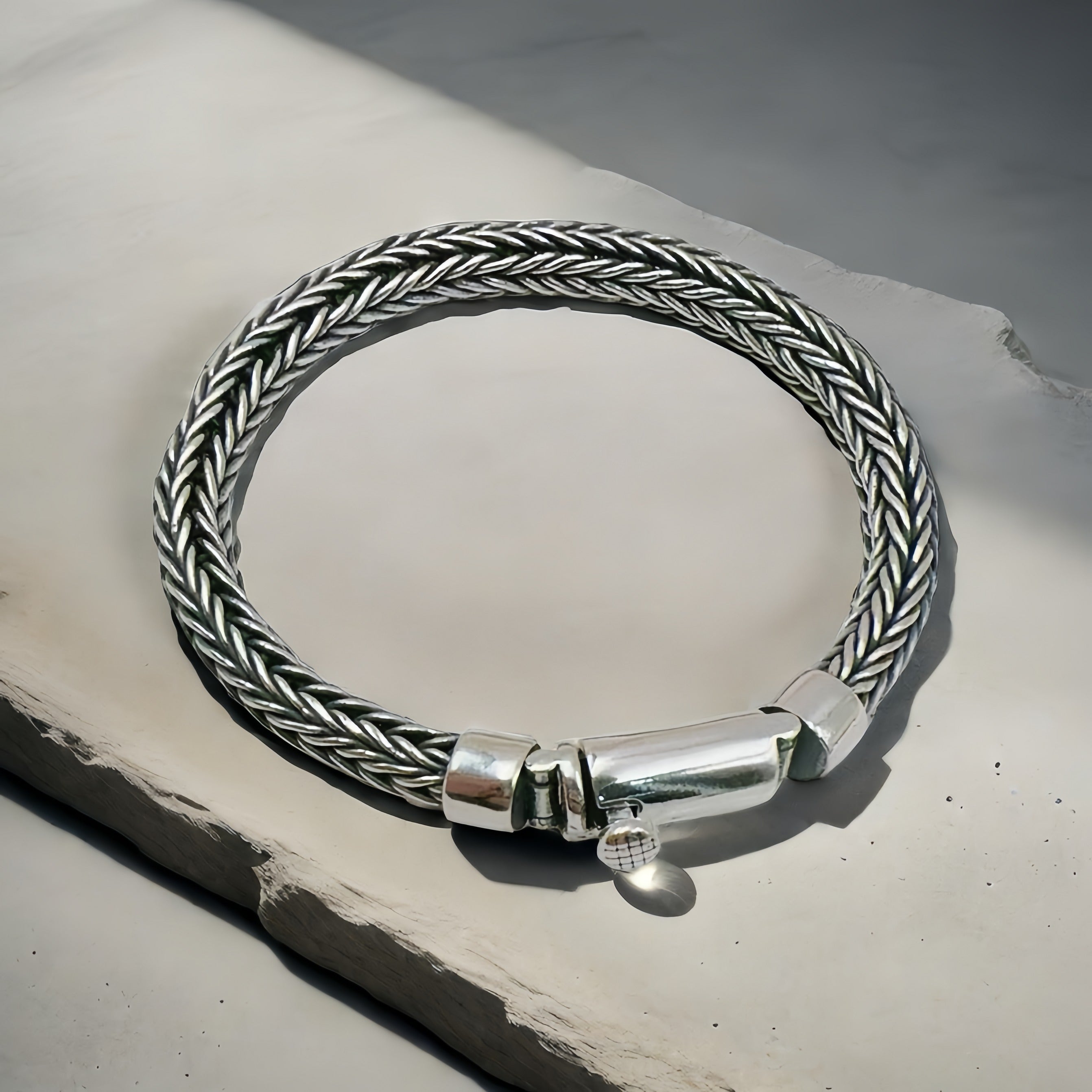 Braided Silver Bracelet (Item No.SB116)