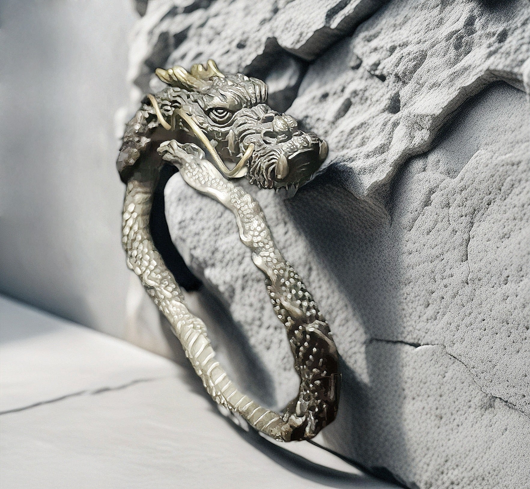 Dragon Silver Bangle (Item No.SB134)