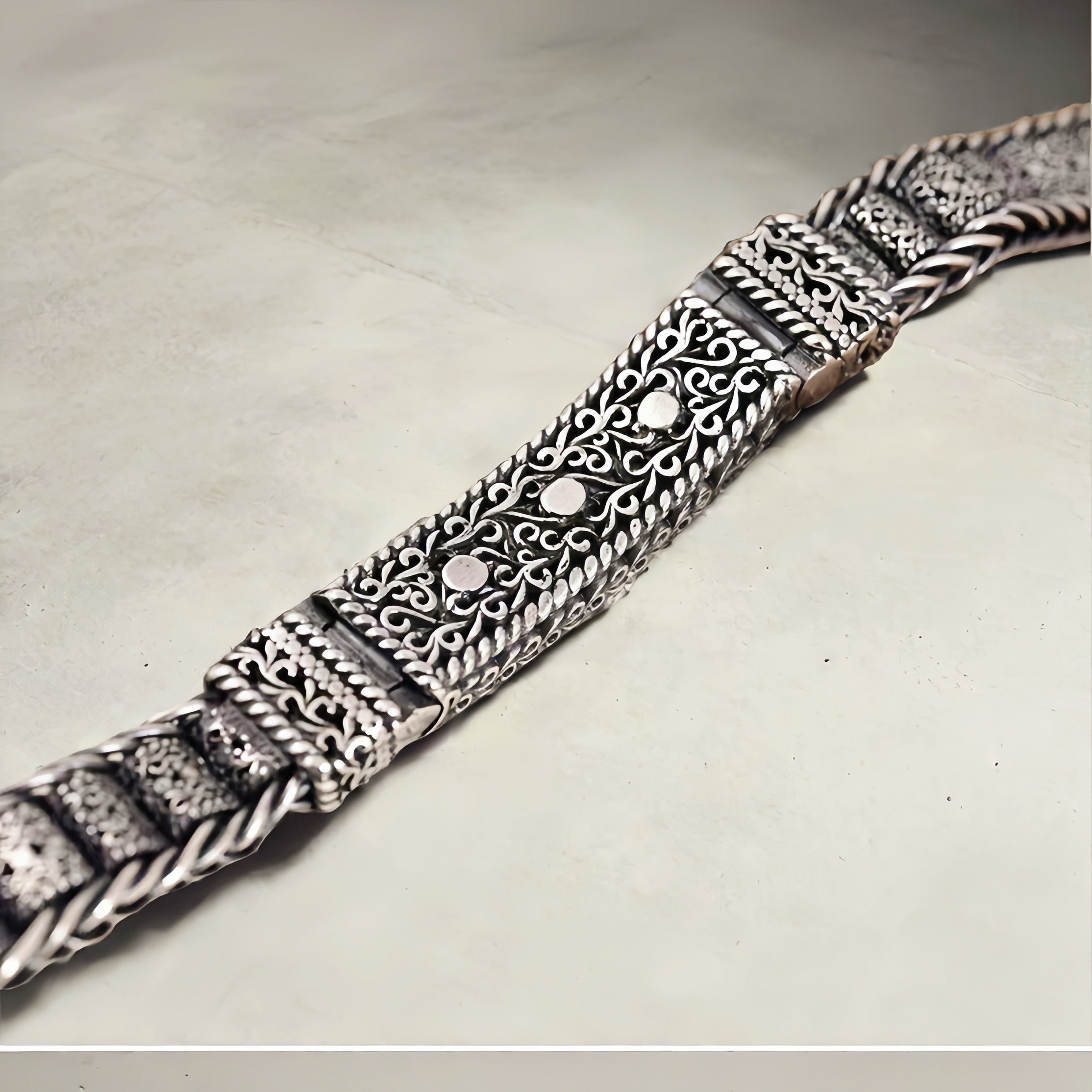 Vintage Silver Bracelet (Item No.SB143)