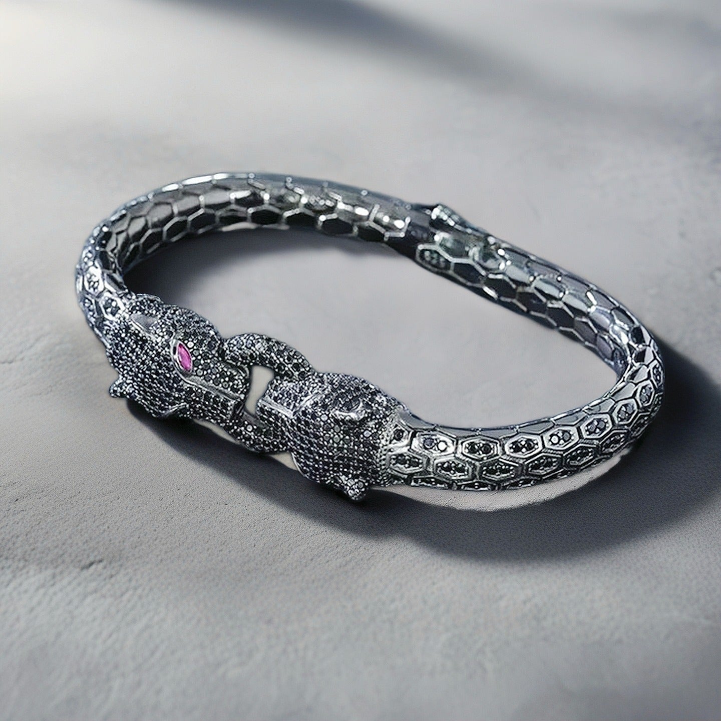 Panther Fashion Silver Bracelet (Item No.SB104)