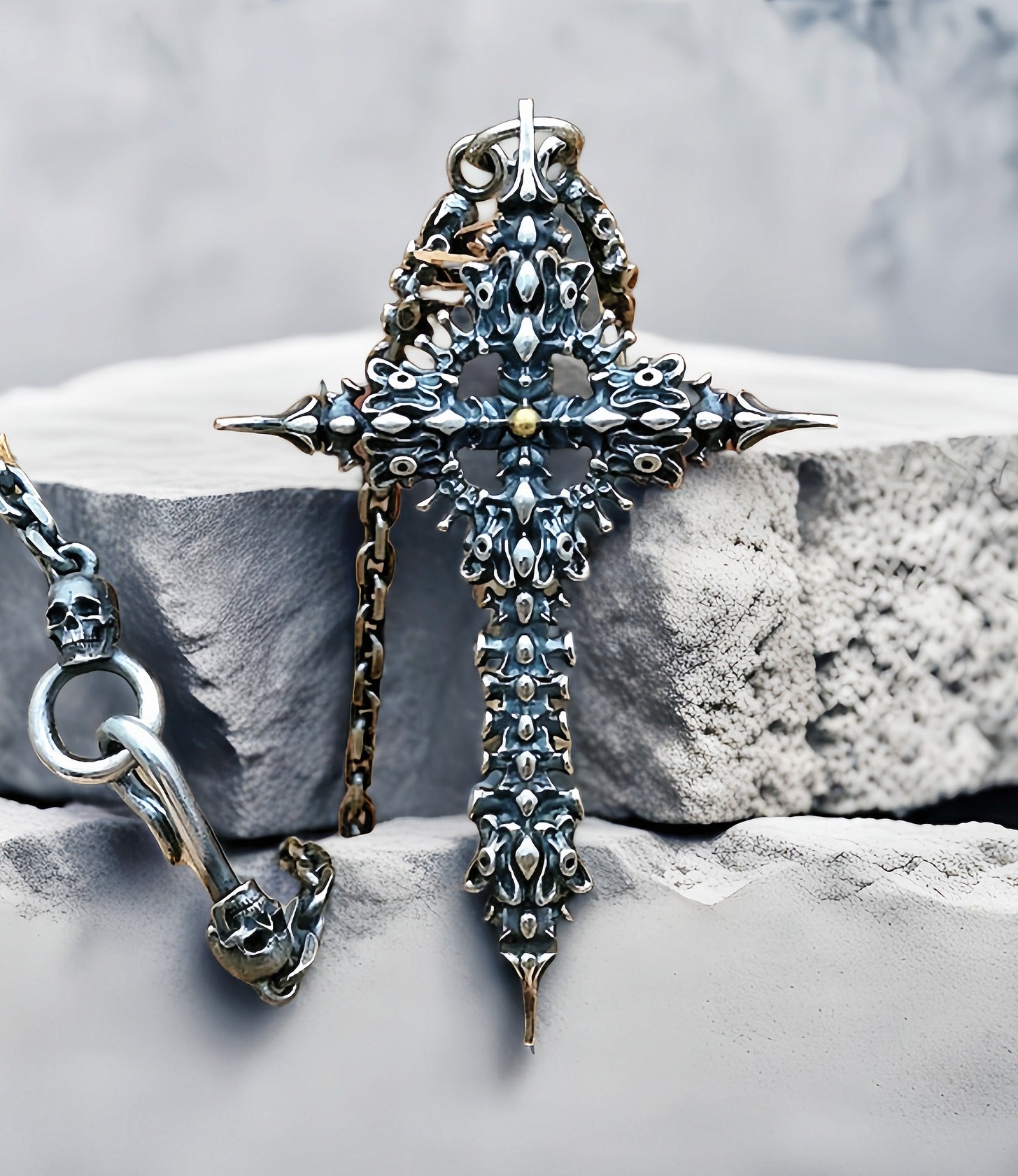 Skull & Cross Bone Silver Pendant (Item No. SP113)