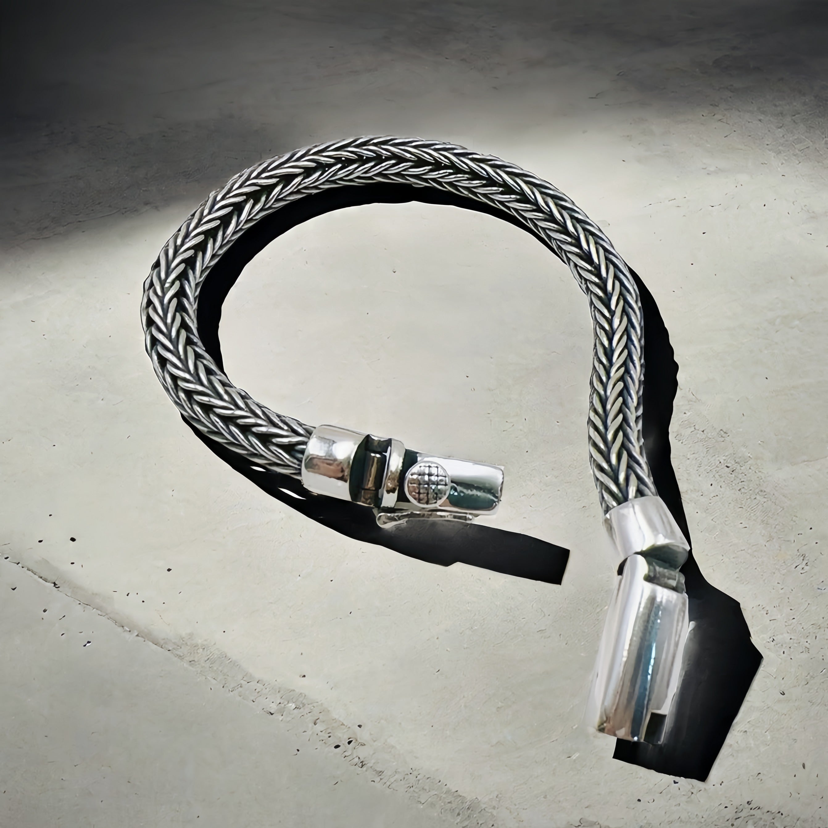 Braided Silver Bracelet (Item No.SB116)