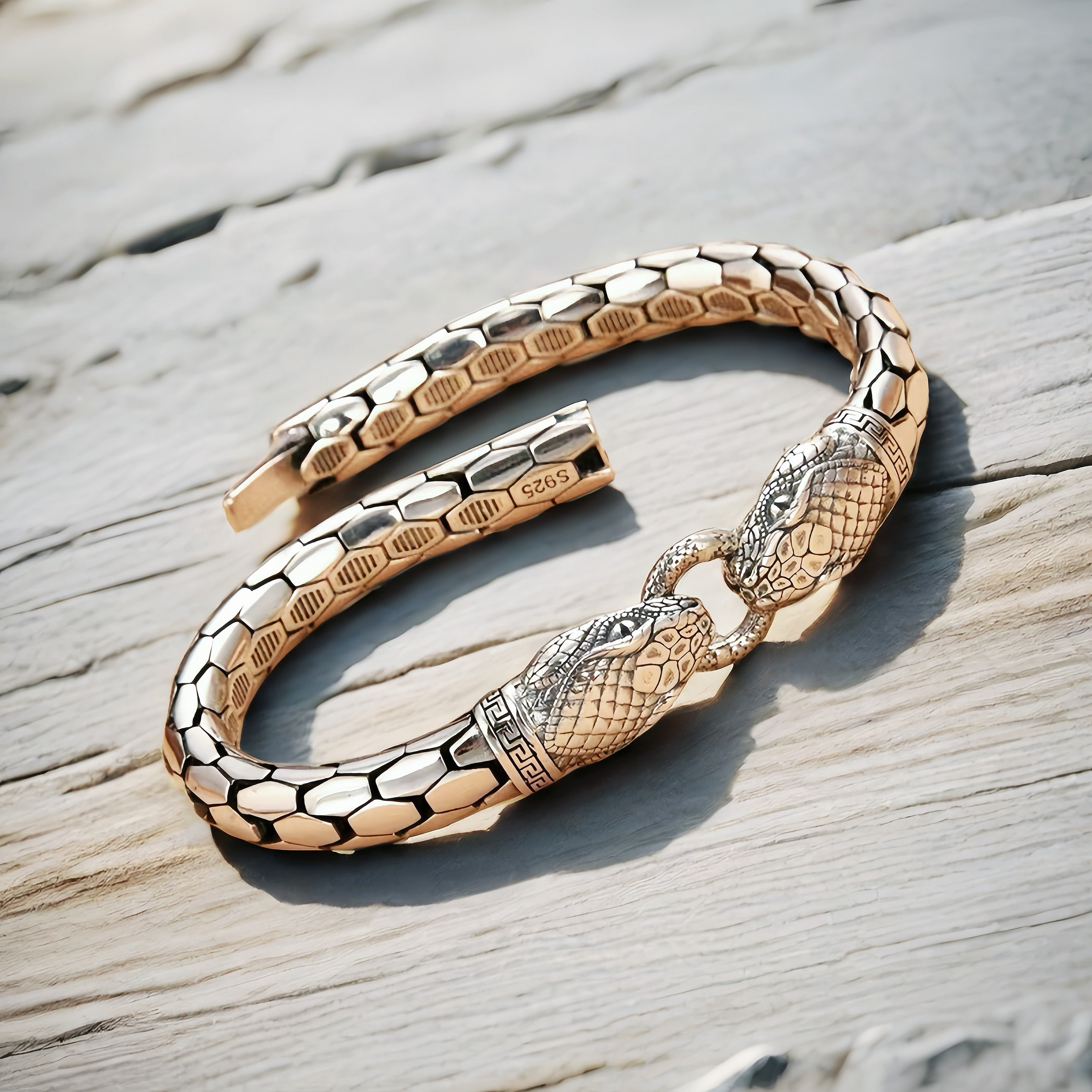 Snake Fashion Silver Bracelet (Item No.SB112)