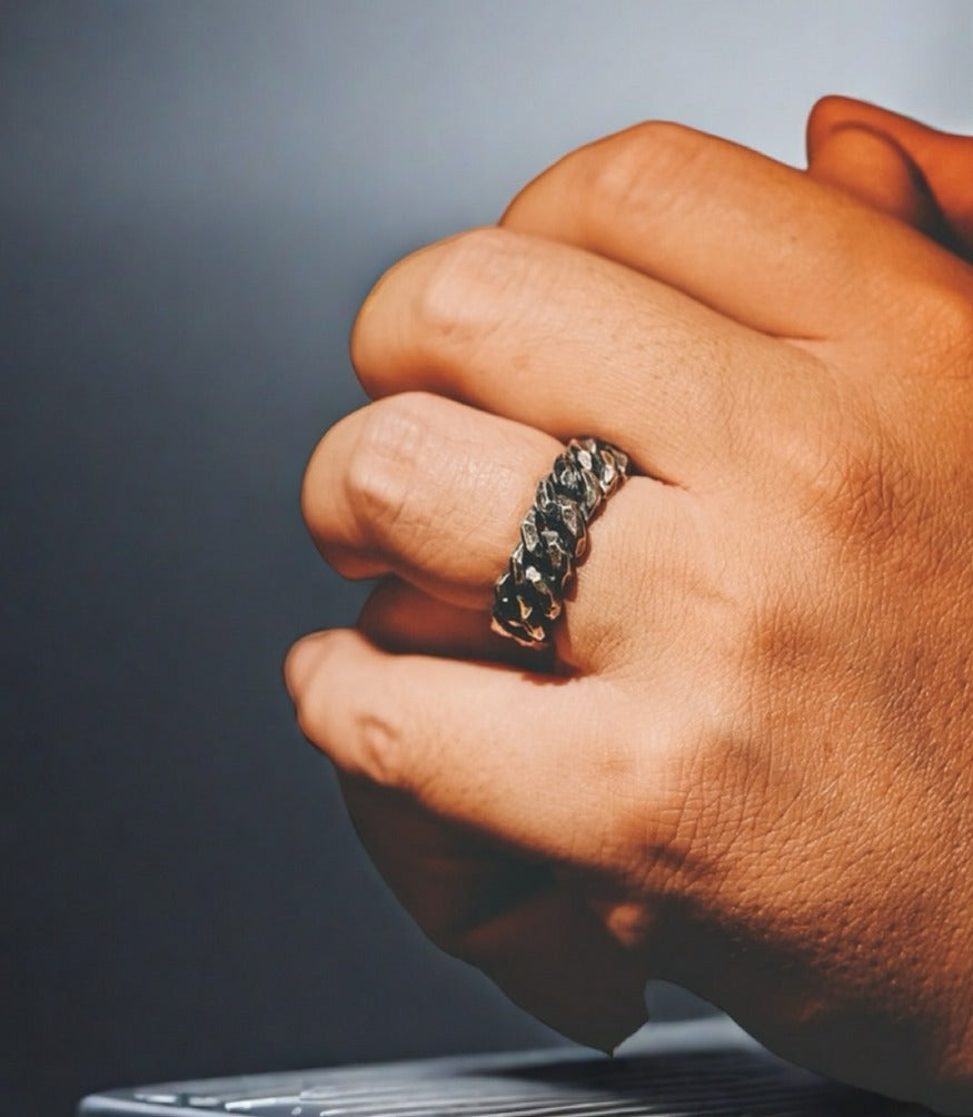 Hammered Silver Ring (Item No. RS115)