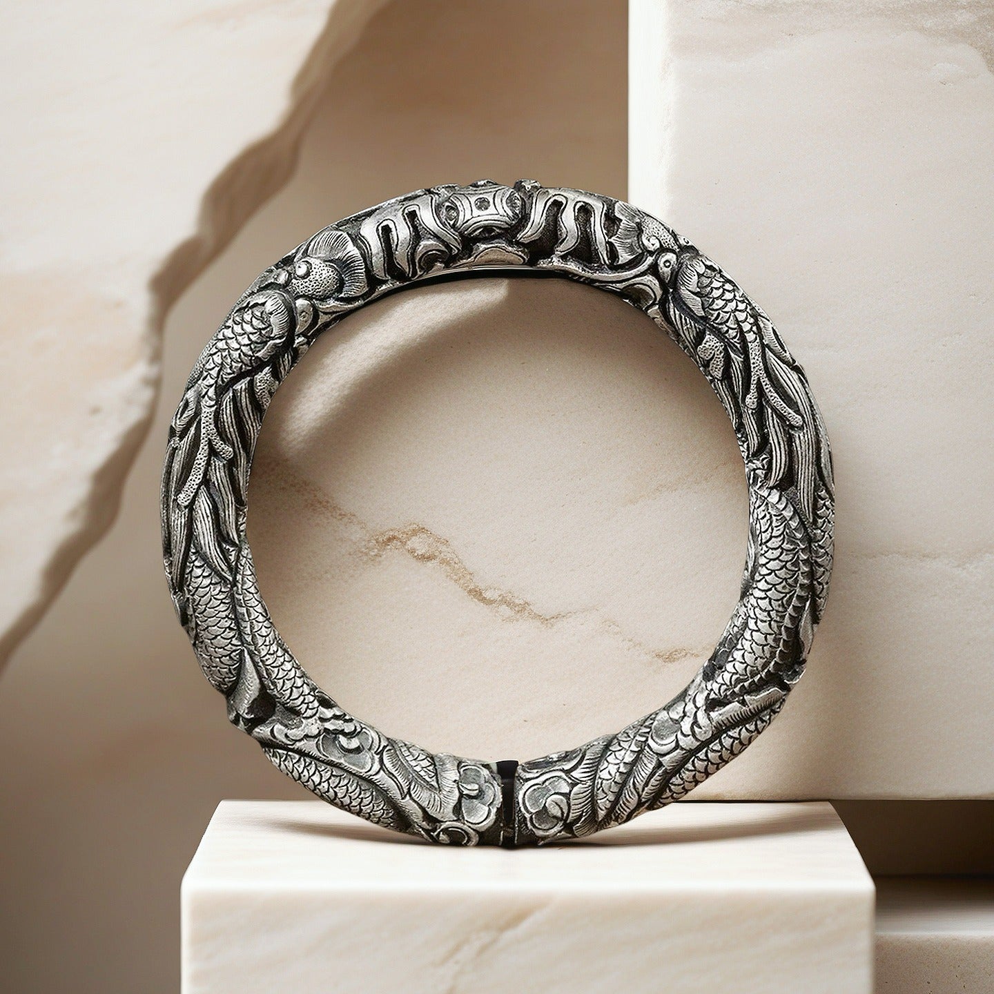 Two Dragons Silver Bangle (Item No.SB131)