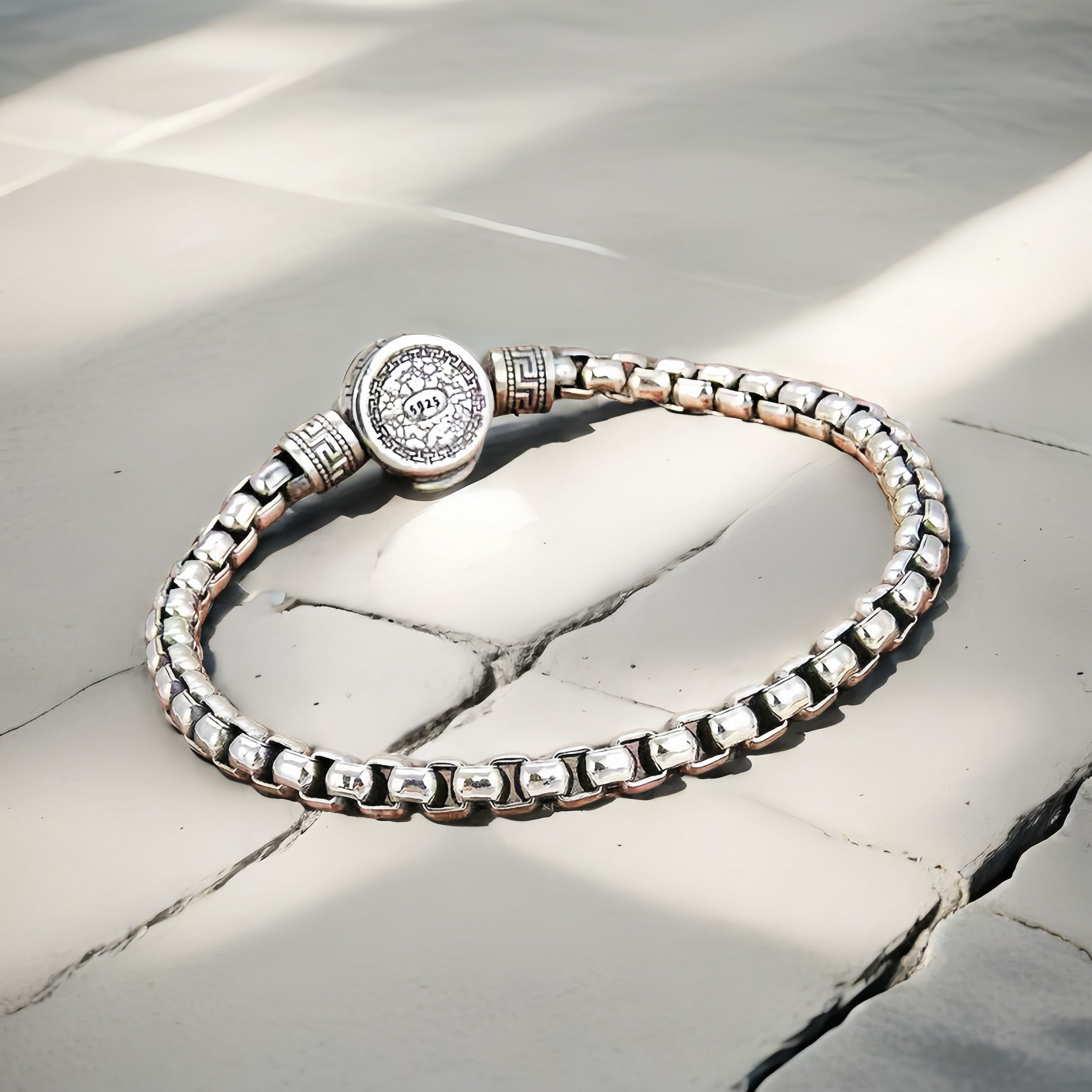 Lion Silver Bracelet (Item No.SB145)