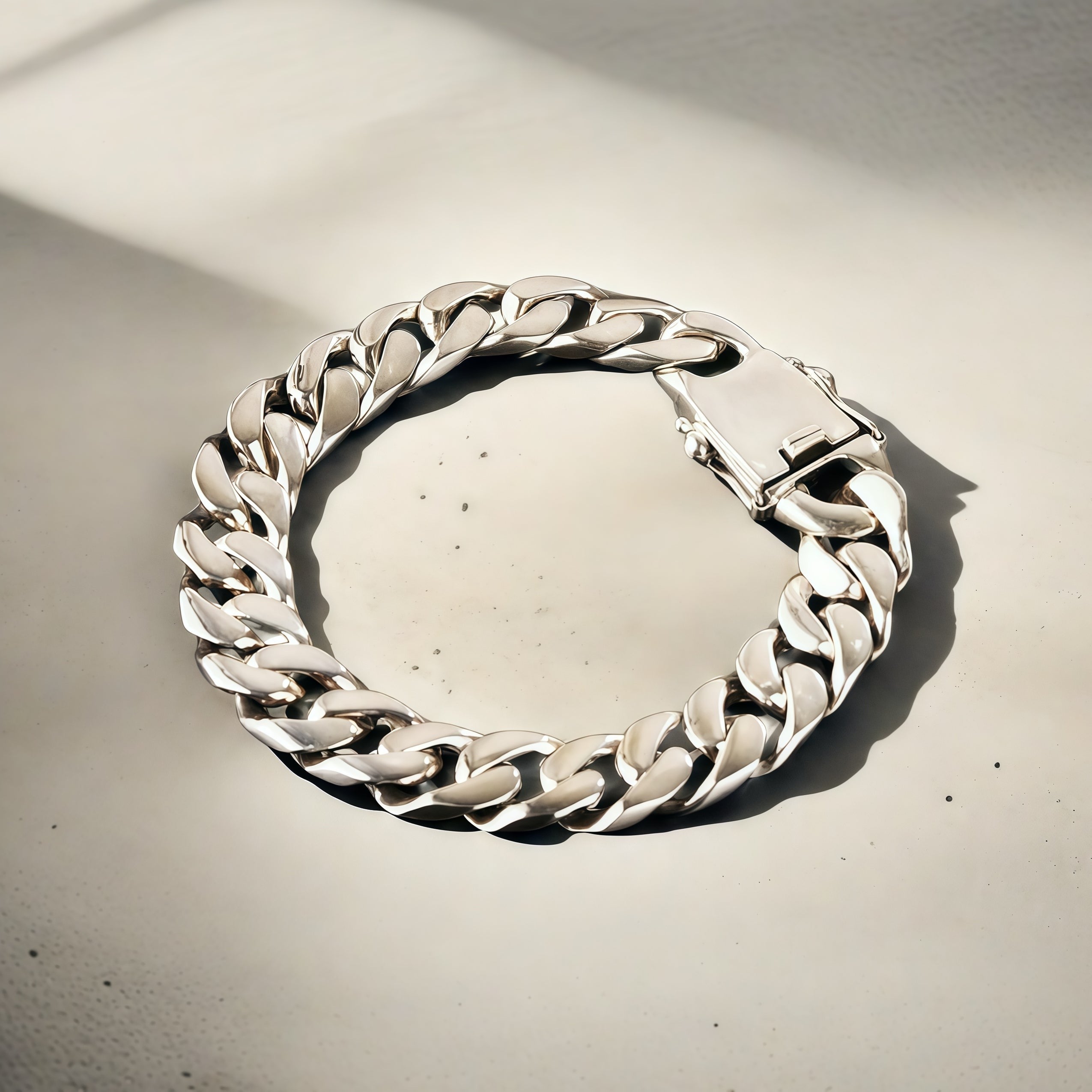 Classy Silver Bracelet (Item No.SB122）