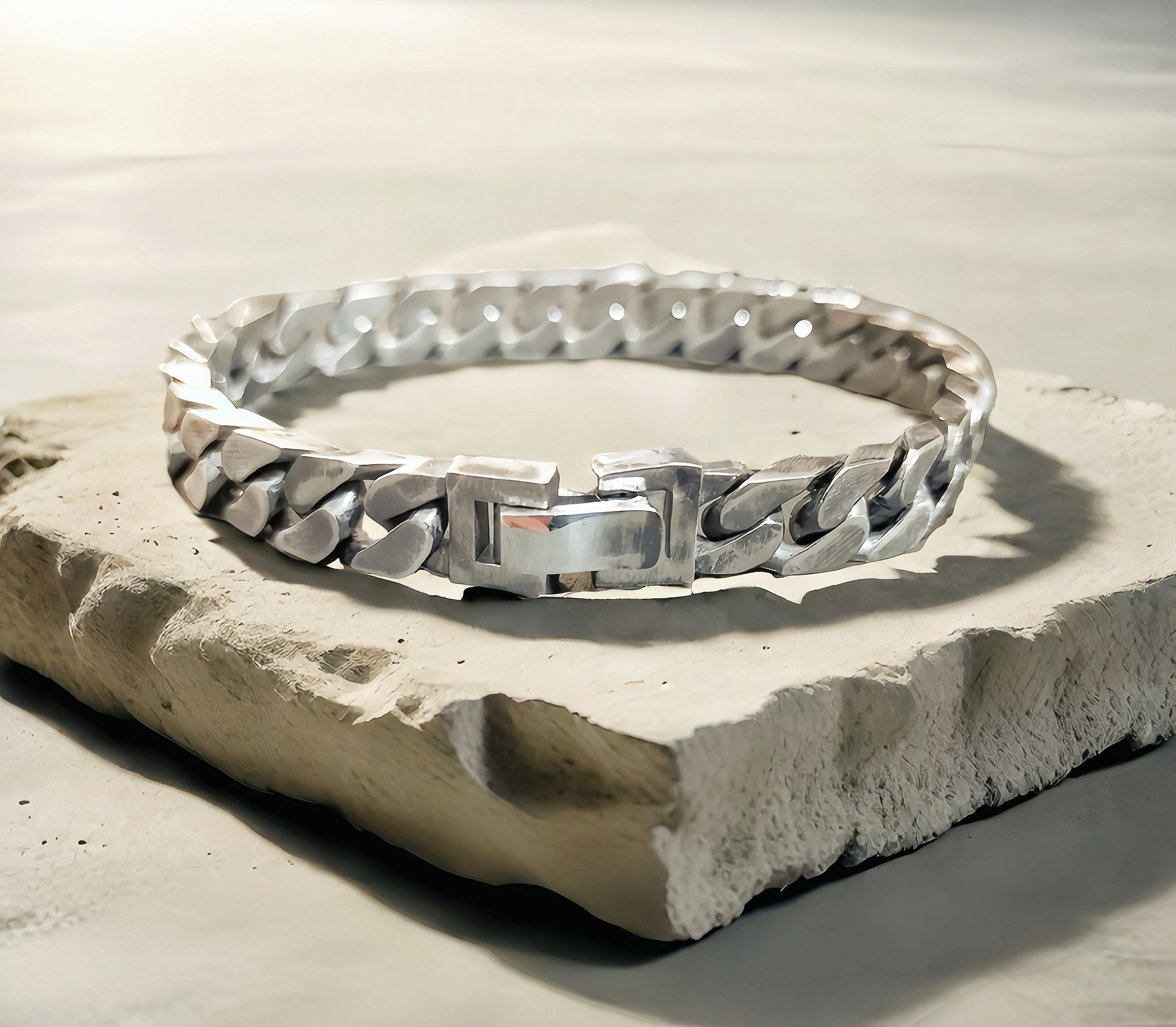Cuban Link Silver Bracelet Chain (Item No.SB102)
