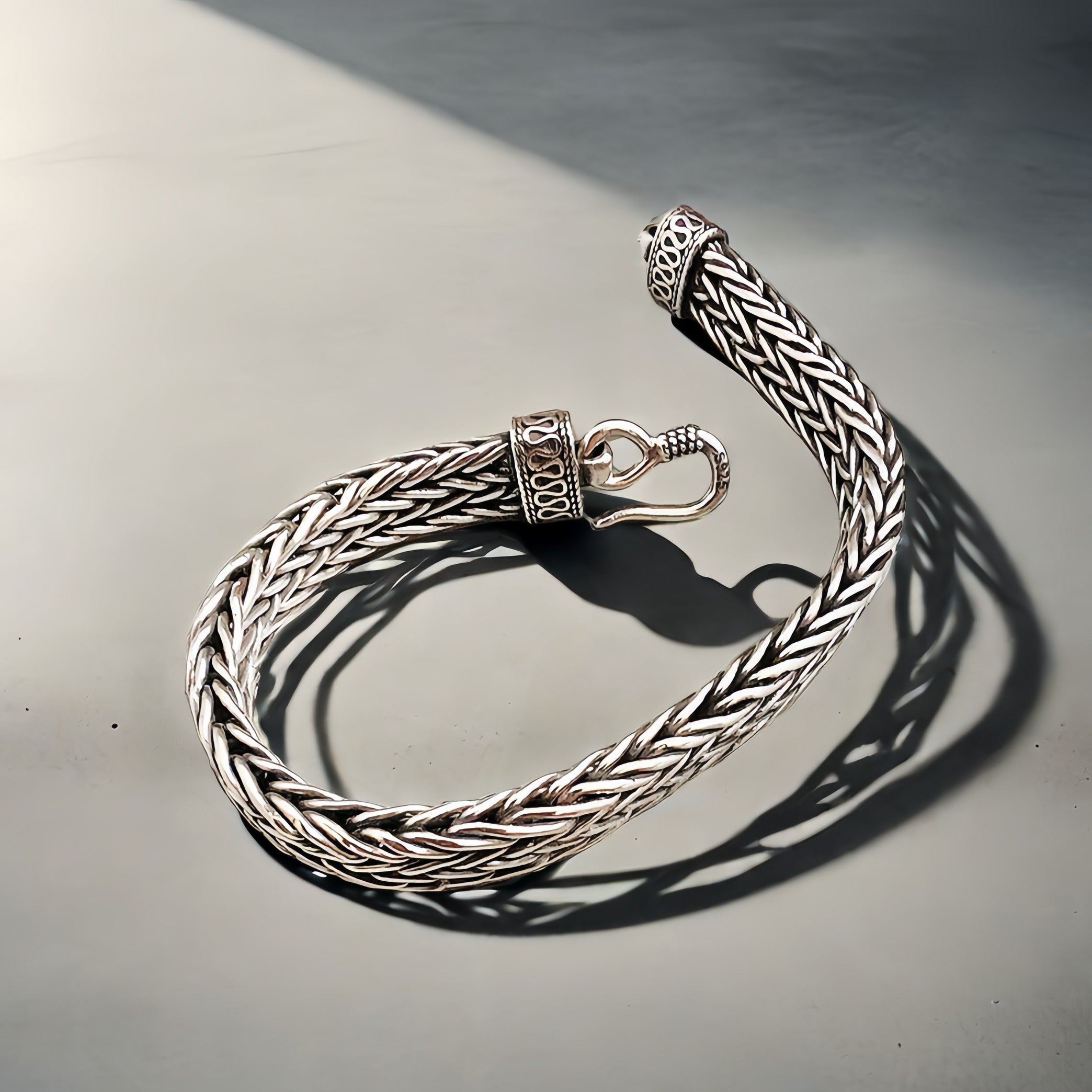 Braided Silver Bracelet (Item No.SB156)