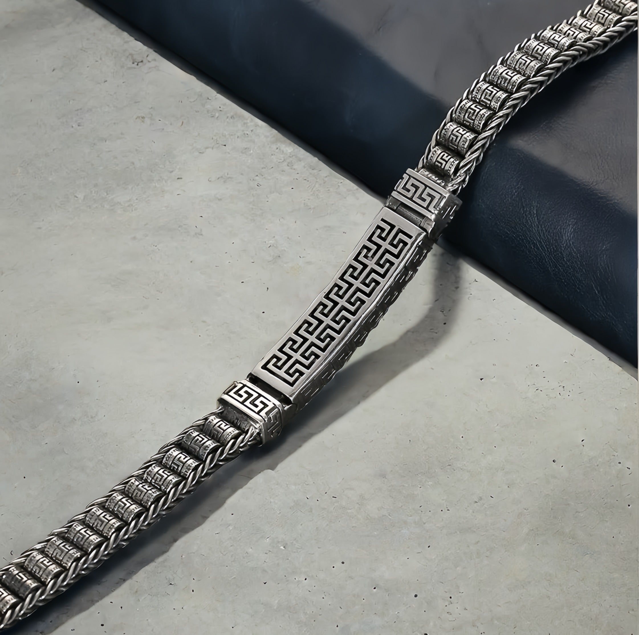 Classy Silver Bracelet Chain (Item No.SB168)
