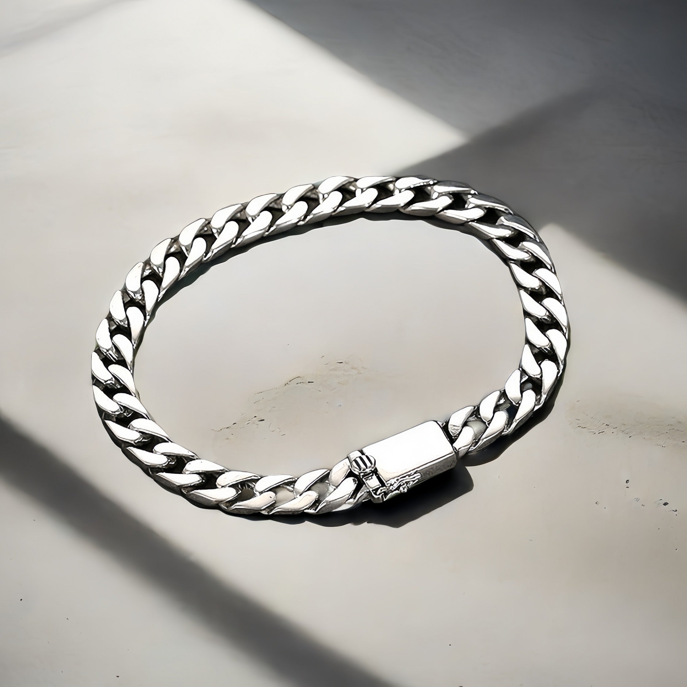 Classy Silver Bracelet Chain (Item No.SB169)