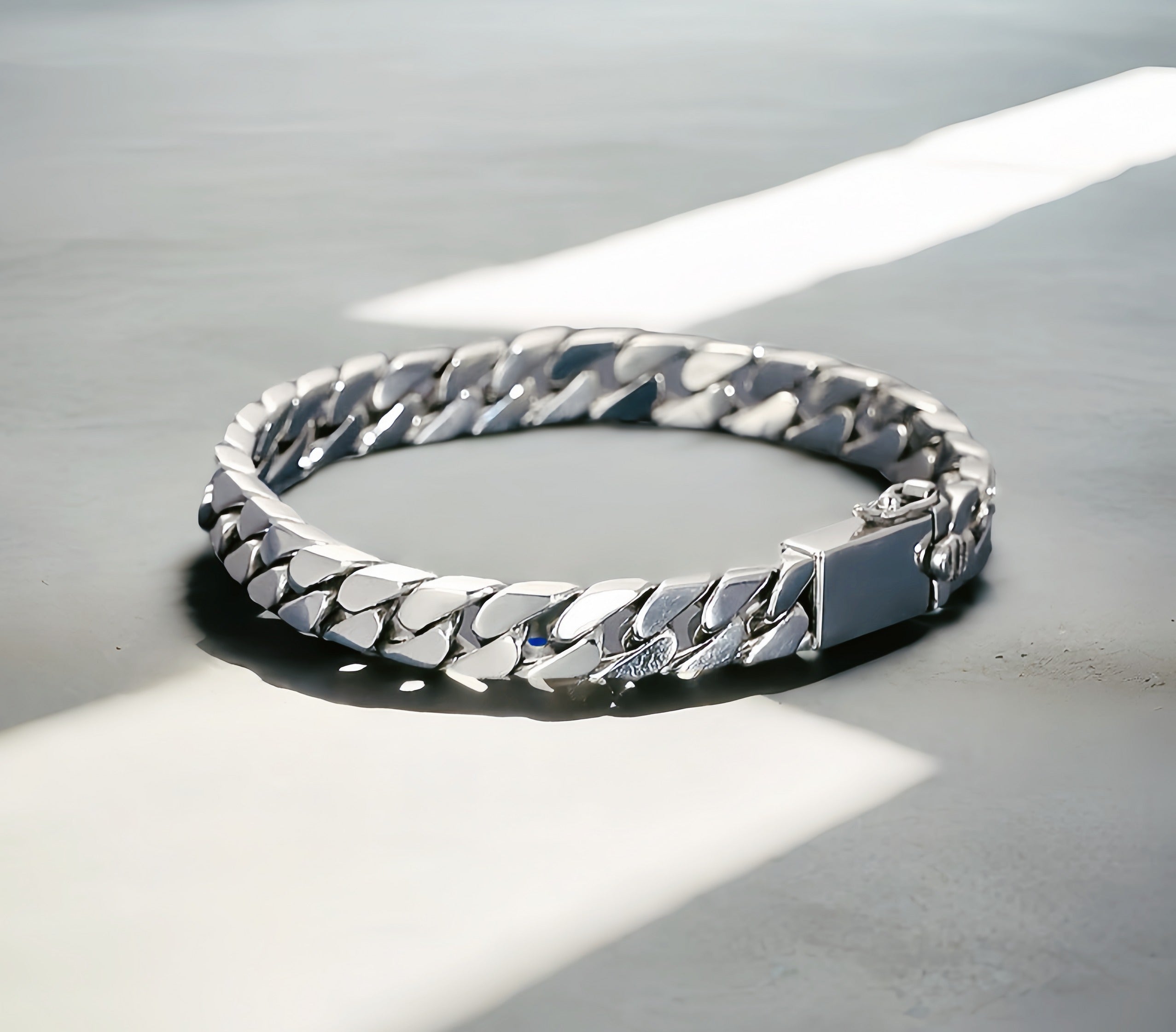 Classy Silver Bracelet Chain (Item No.SB169)