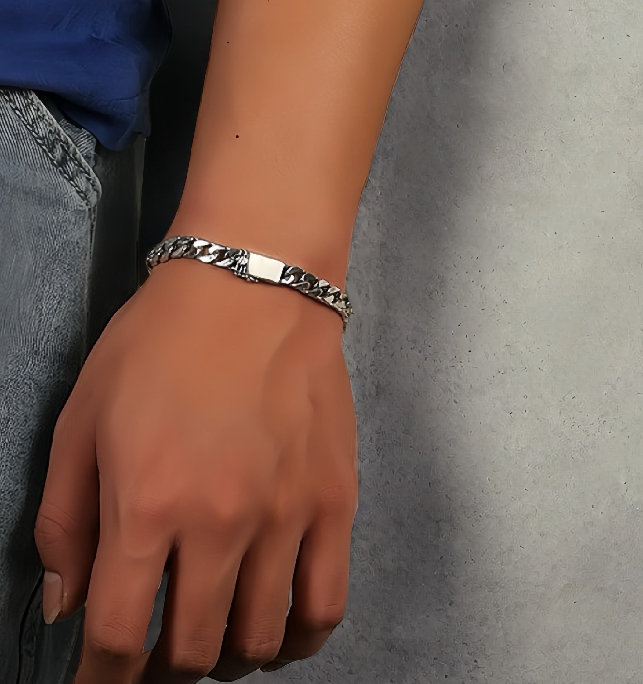 Classy Silver Bracelet Chain (Item No.SB169)