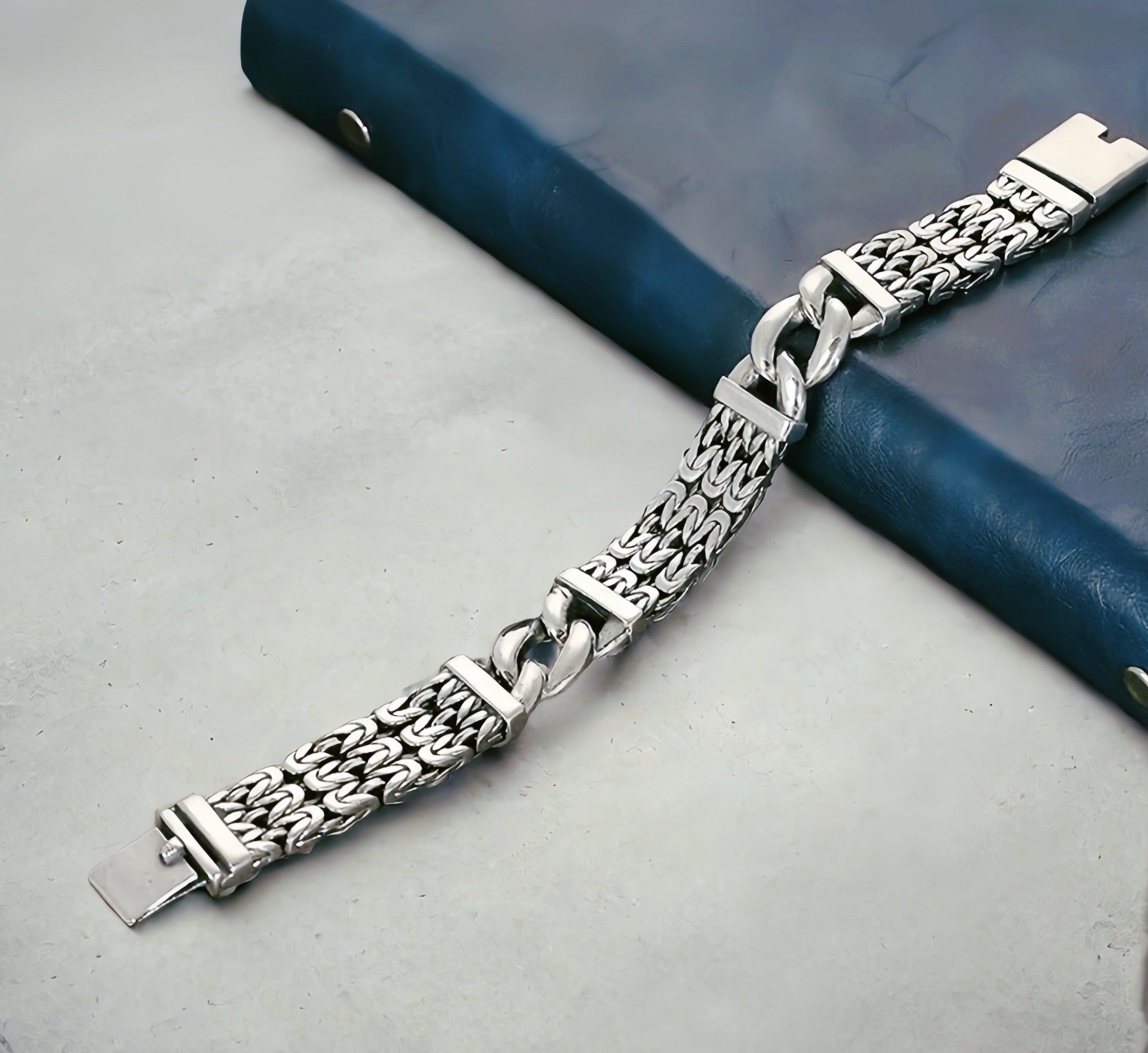 Classy bracelet Chain (Item No.SB170)