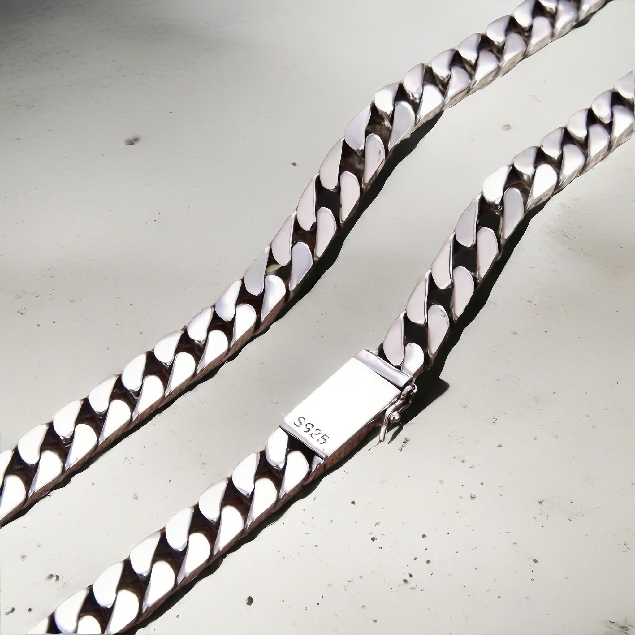 Classic Silver Necklace Chain (Item No. SN124)