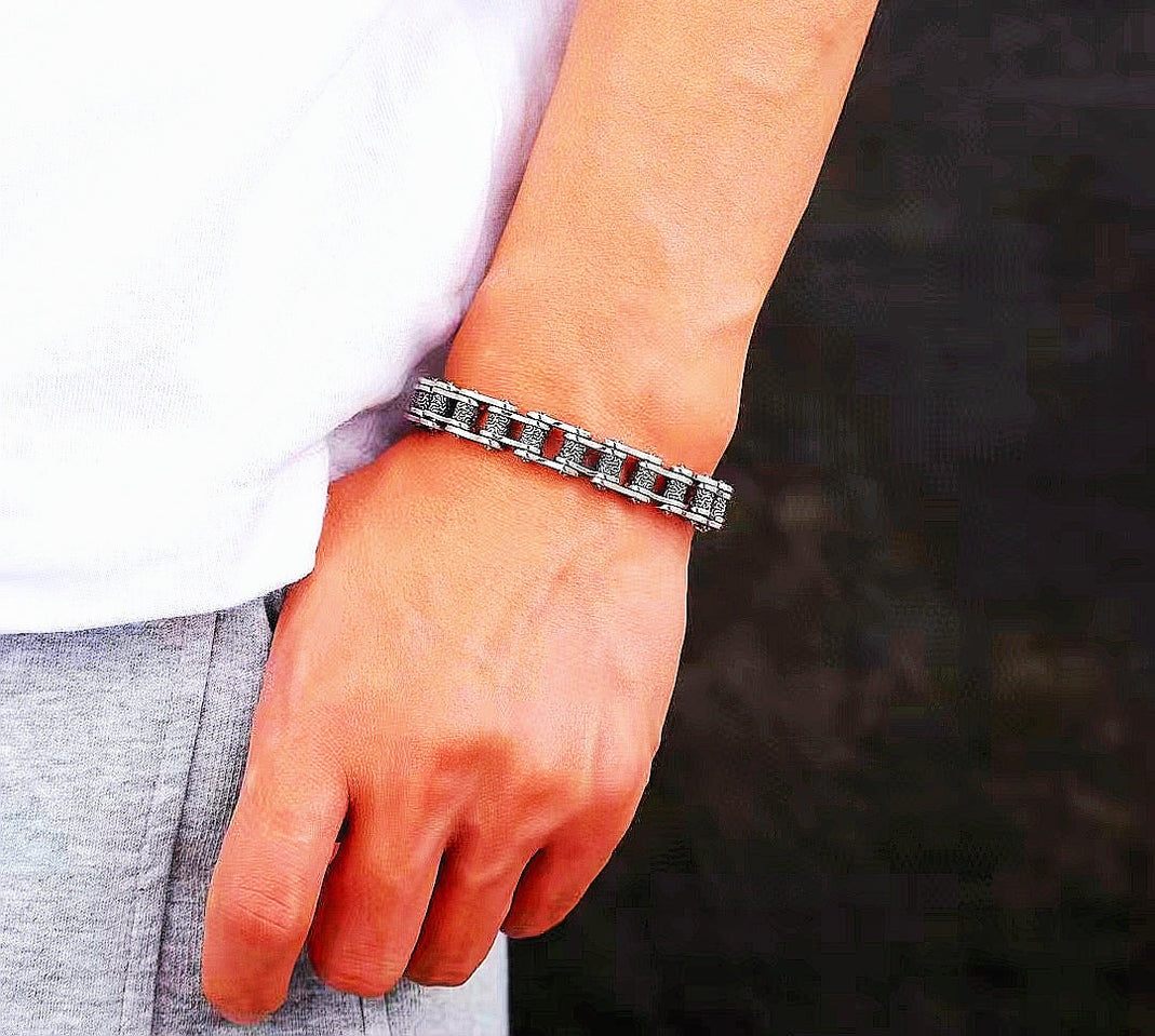 Classic Silver Bracelet (Item No.SB160)