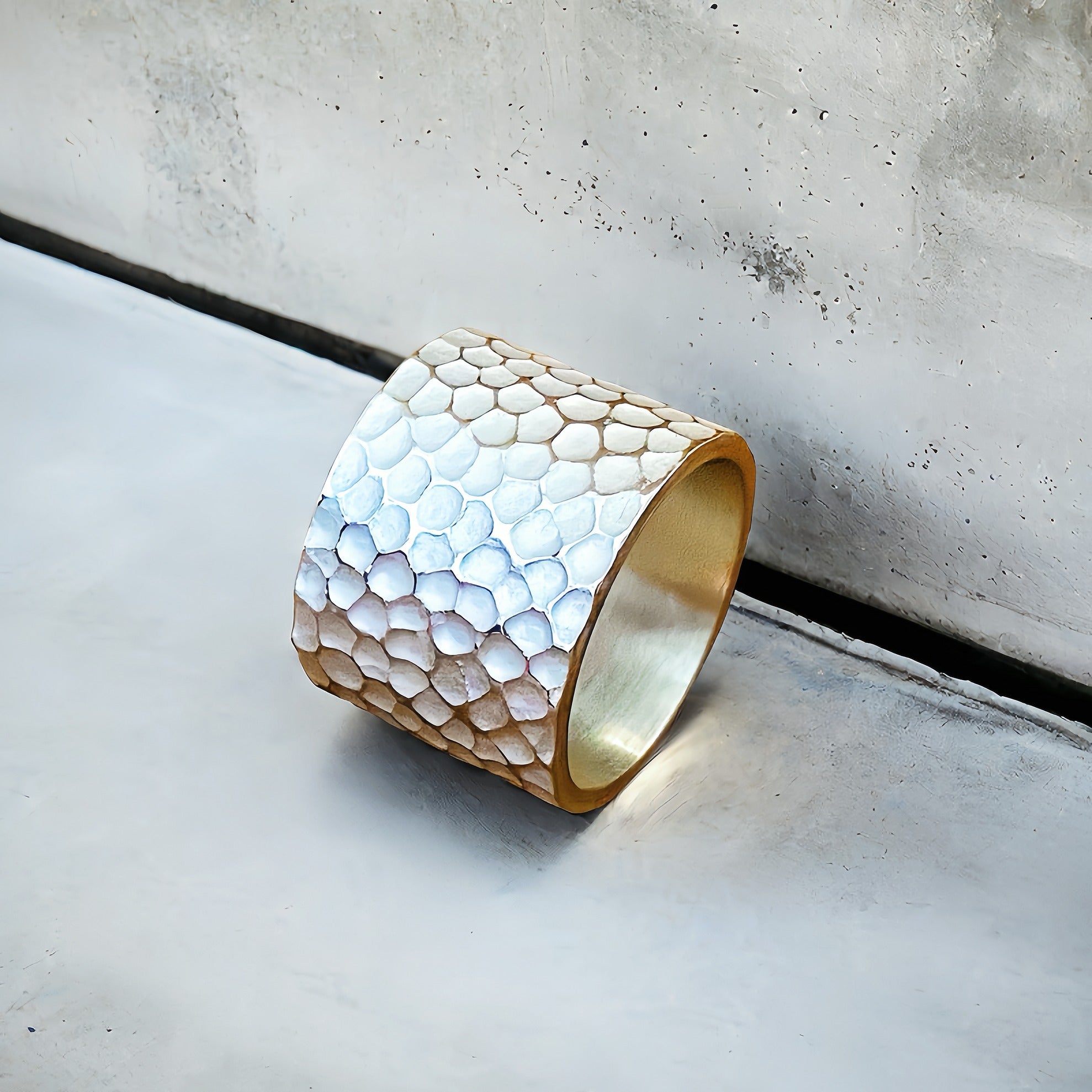 20mm Hammered Silver Ring (Item No. RS109)