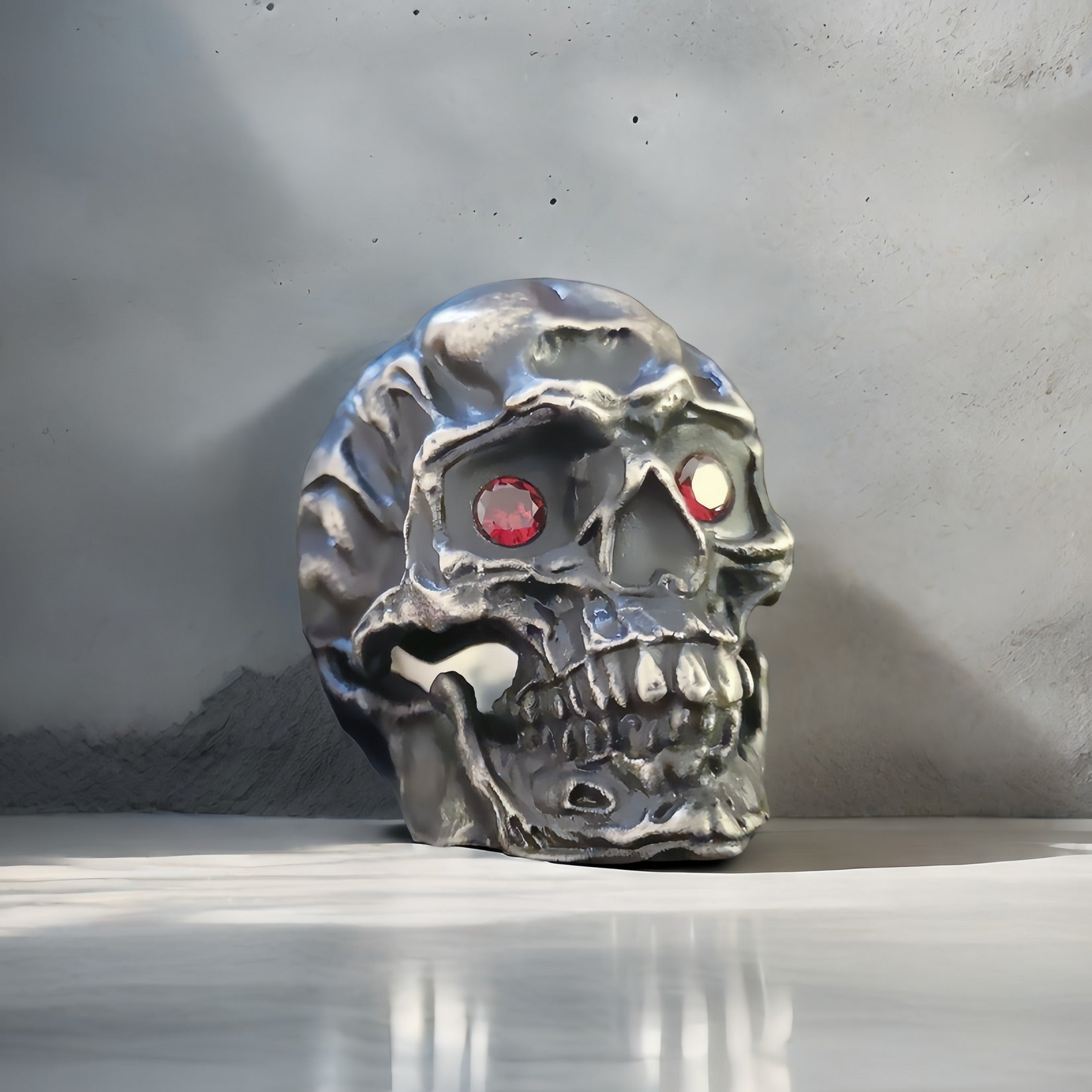 Ruby Eyes Skull Silver Ring (Item No. RS118)