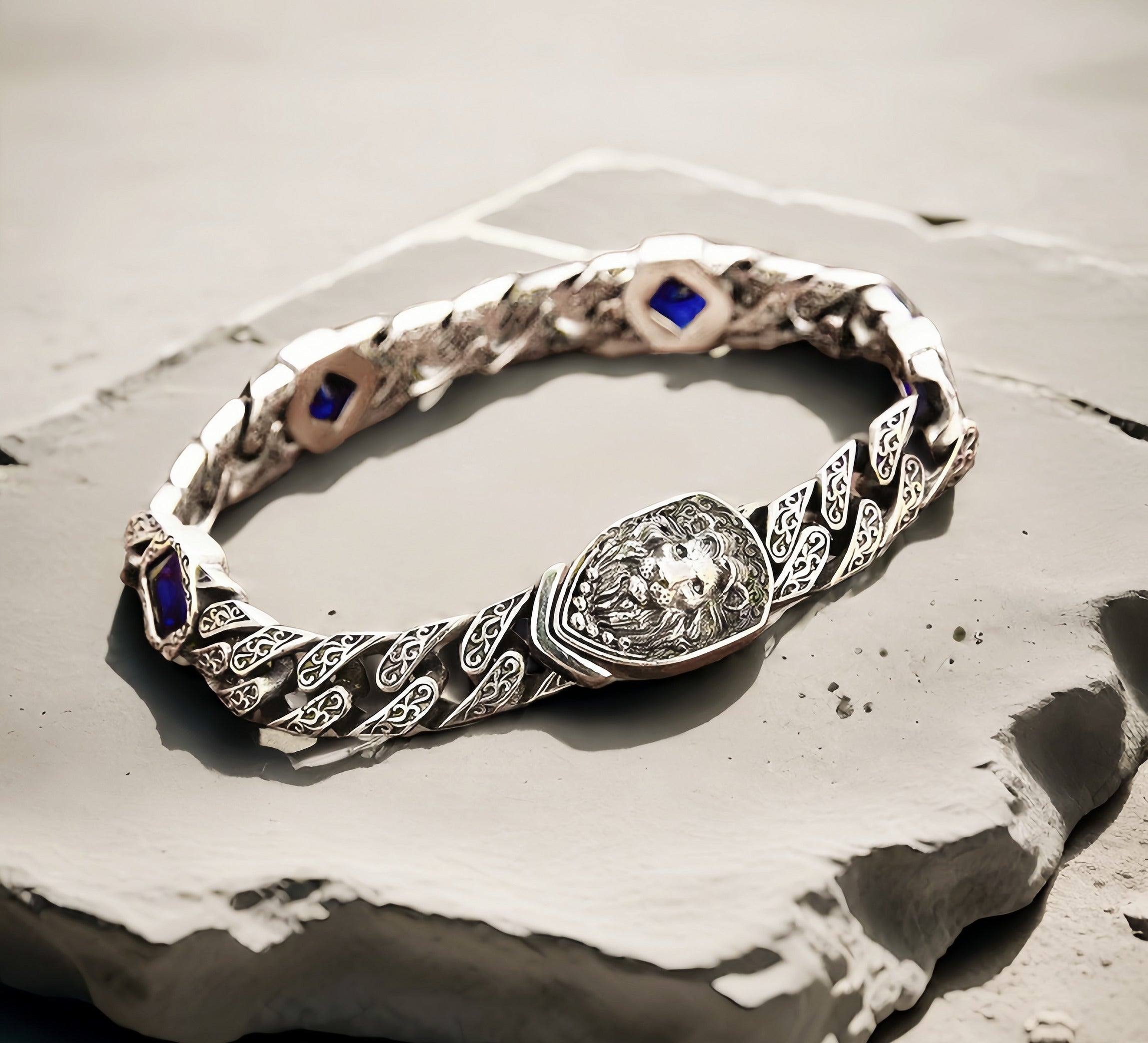 Lion Silver Bracelet (Item No.SB154)