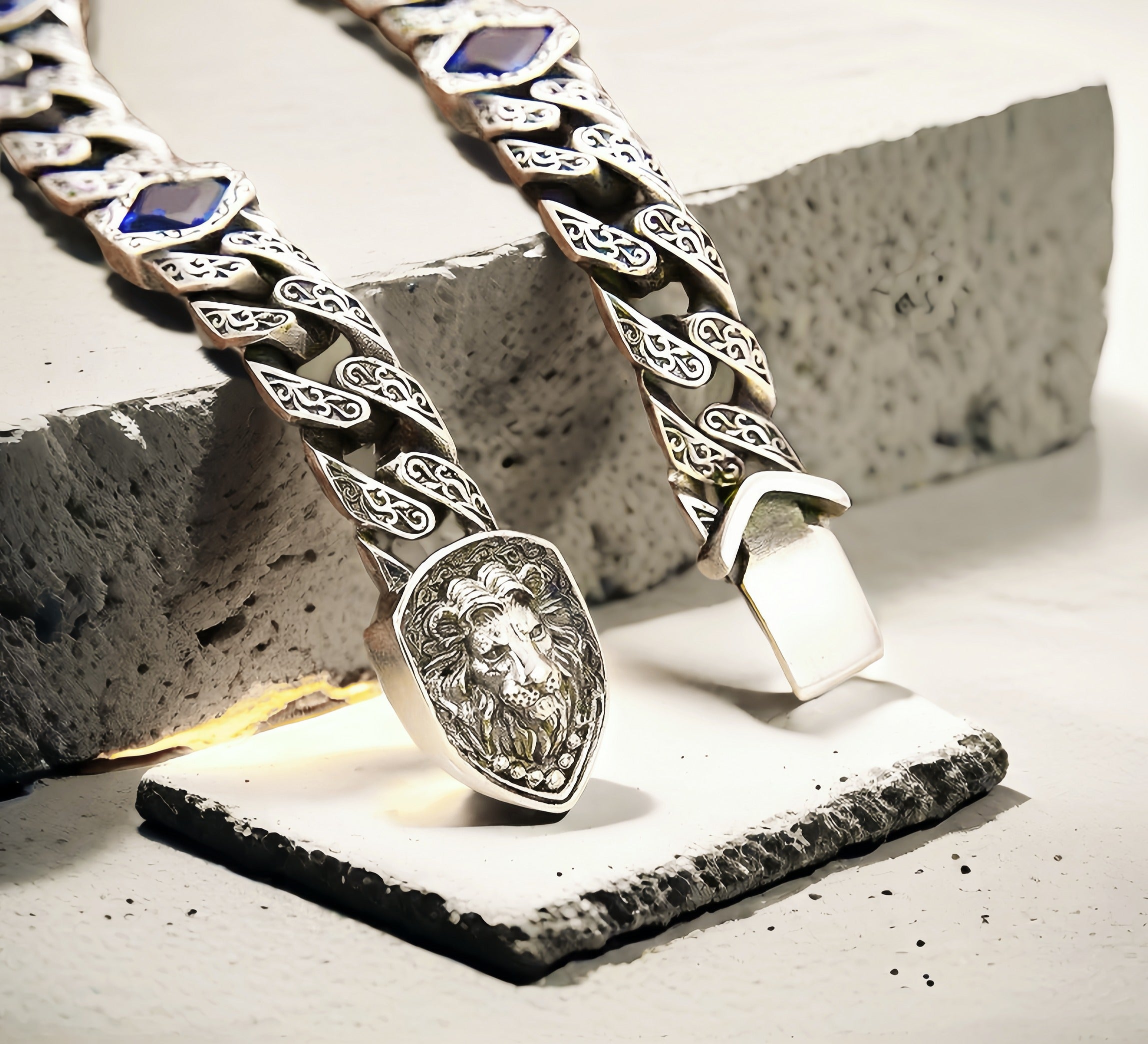 Lion Silver Bracelet (Item No.SB154)