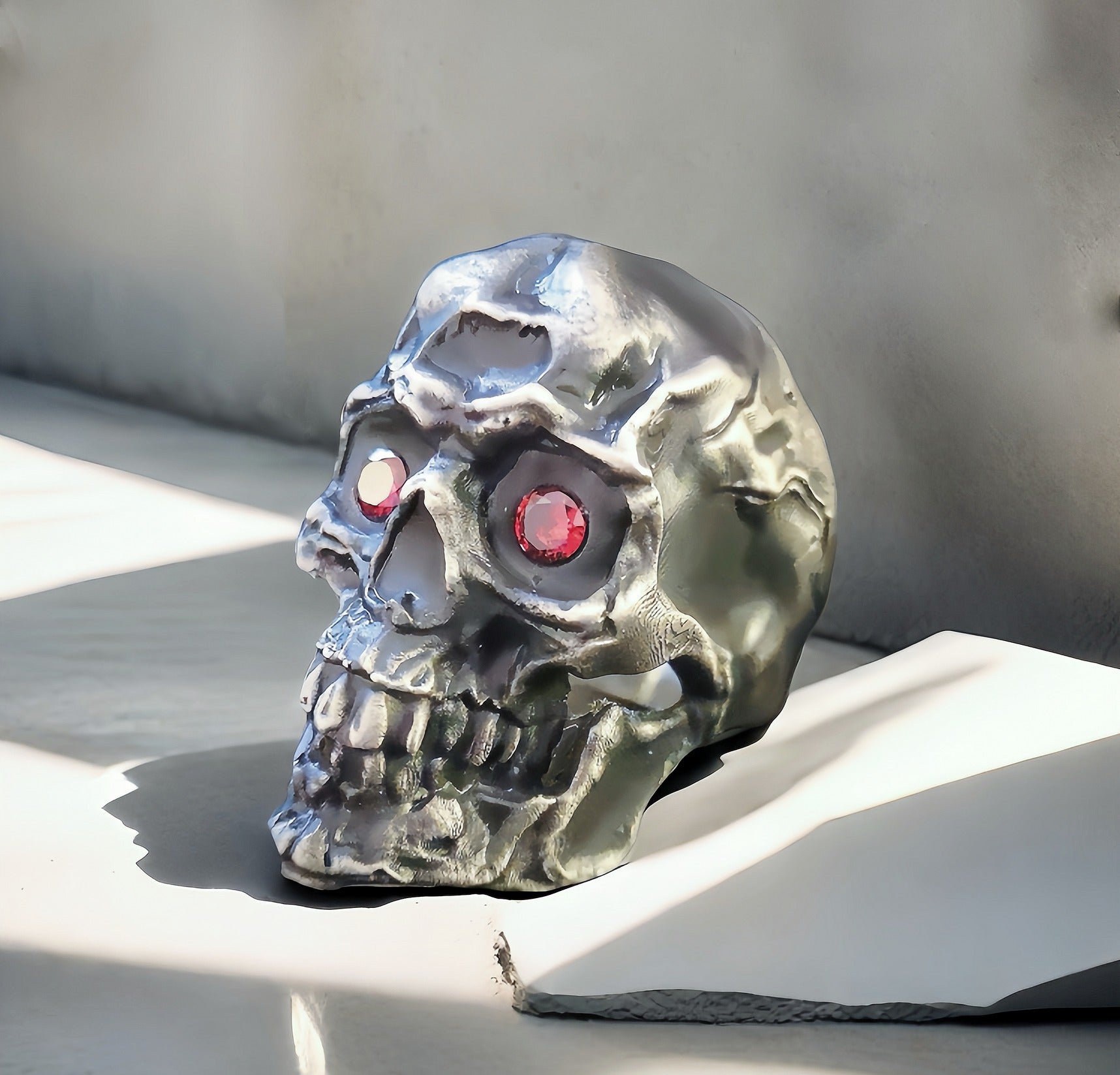 Ruby Eyes Skull Silver Ring (Item No. RS118)