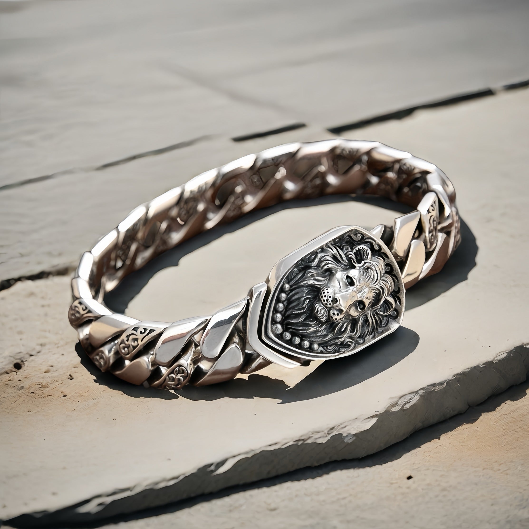 Lion Silver Bracelet (Item No.SB153)